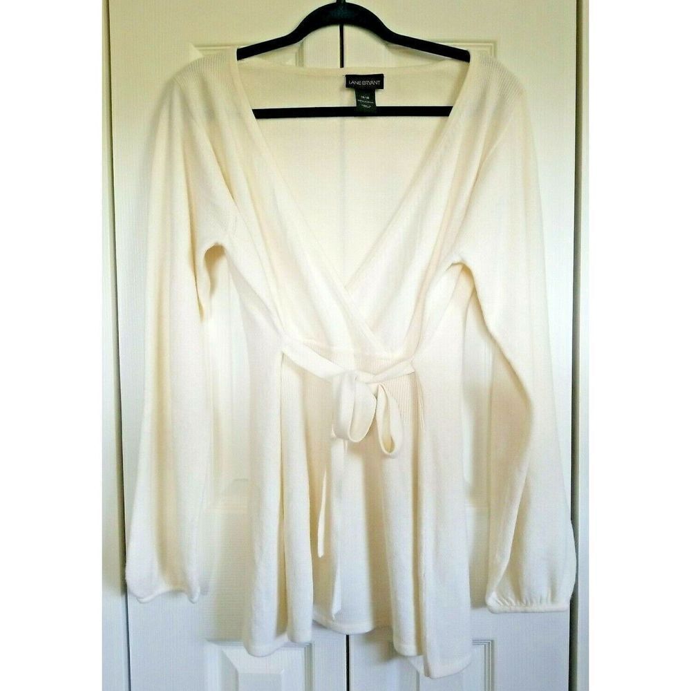 Lane Bryant Women’s Sweater‎ Size 14/16 Cream Tied Low Cut